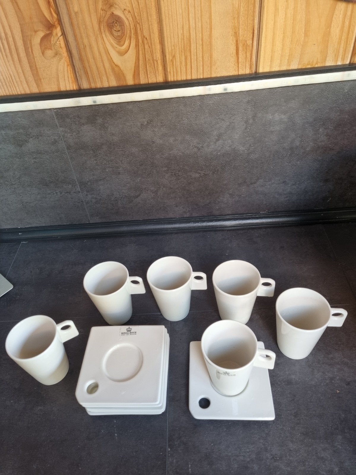 6x Royal Boch koffiekop en schotel - NIEUW PORSELEIN, Huis en Inrichting, Ophalen of Verzenden