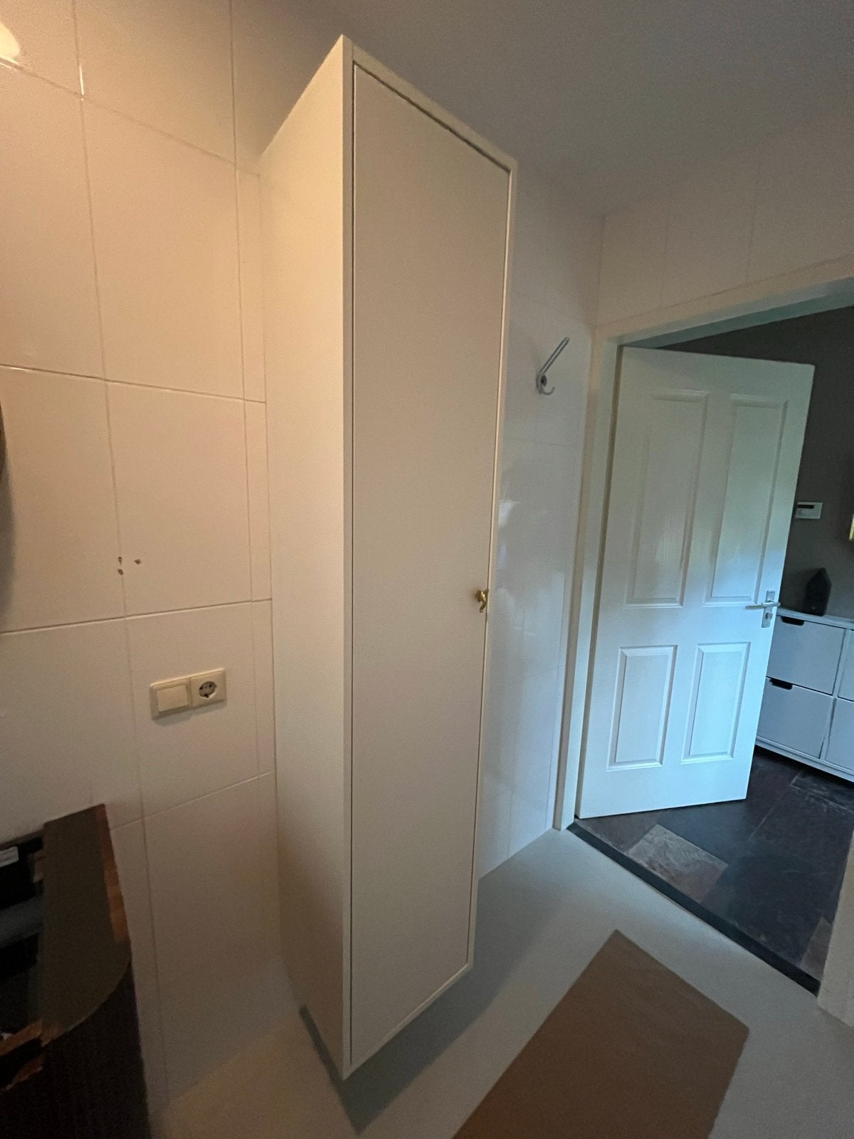 IKEA Hangende Kast met Glazen en Gewone Legplanken, Ophalen, Zo goed als nieuw