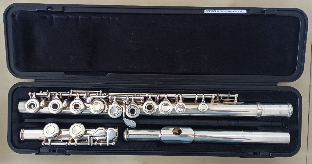 Yamaha YFL371 met zilveren kop en open kleppen, Muziek en Instrumenten, Blaasinstrumenten | Dwarsfluiten en Piccolo's, Ophalen of Verzenden