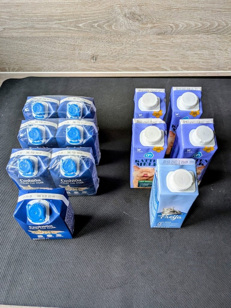Katten melk 12x GRATIS, Ophalen, Nieuw