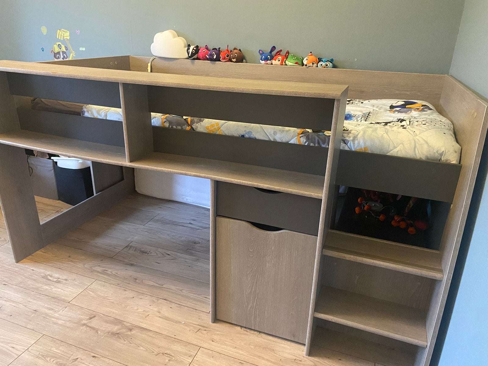 Halfhoogslaper met bureau, Ophalen, 90 cm, Eenpersoons, Zo goed als nieuw