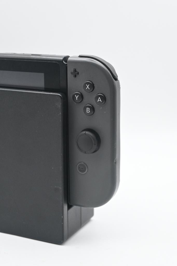 Nintendo Switch 32GB, Spelcomputers en Games, Spelcomputers | Nintendo Switch, -, Ophalen of Verzenden, Zo goed als nieuw, Info@buy-sell.nl