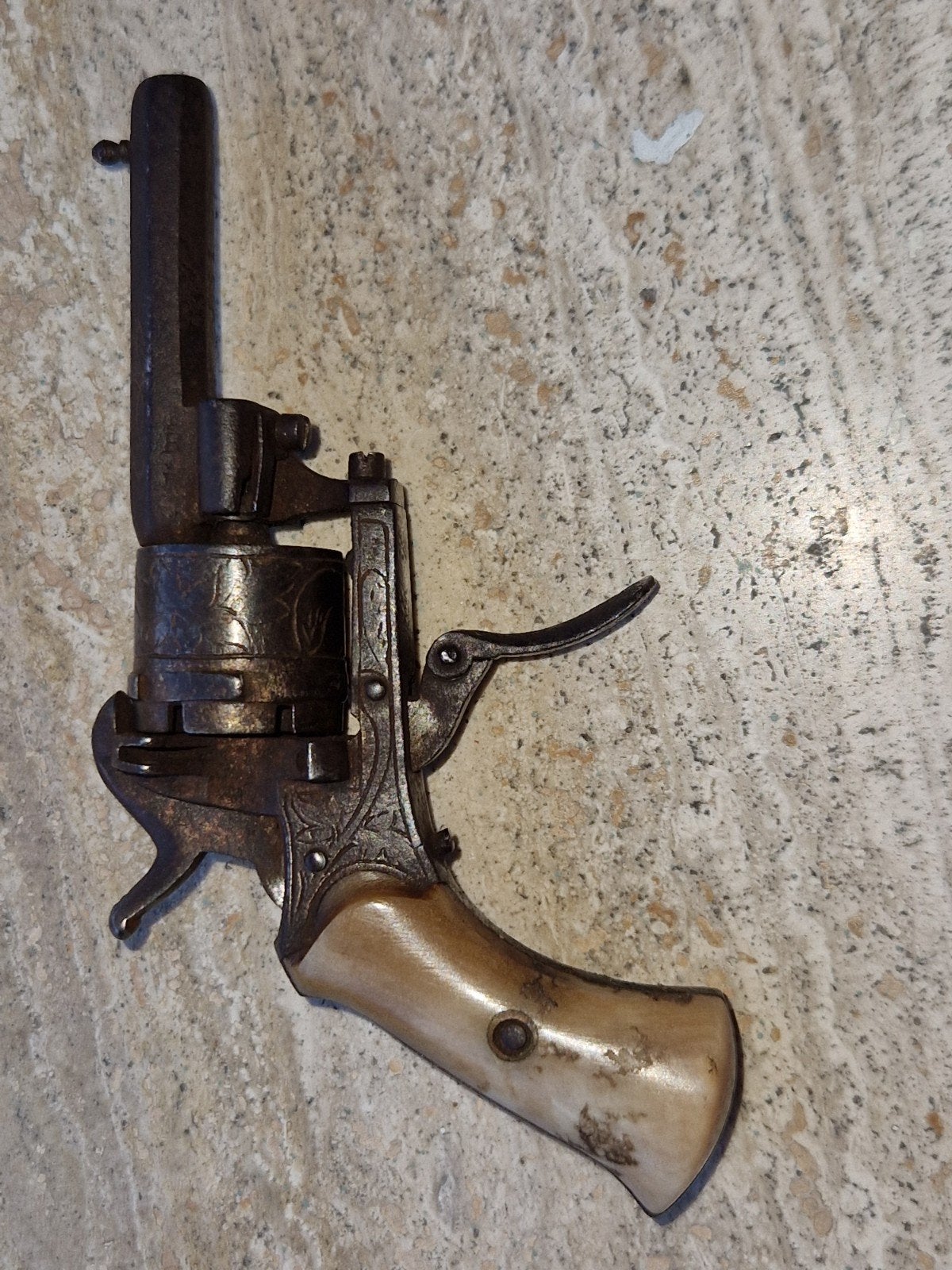 Antieke Penvuurrevolver klein model, Antiek en Kunst, Antiek | Overige Antiek, Ophalen of Verzenden