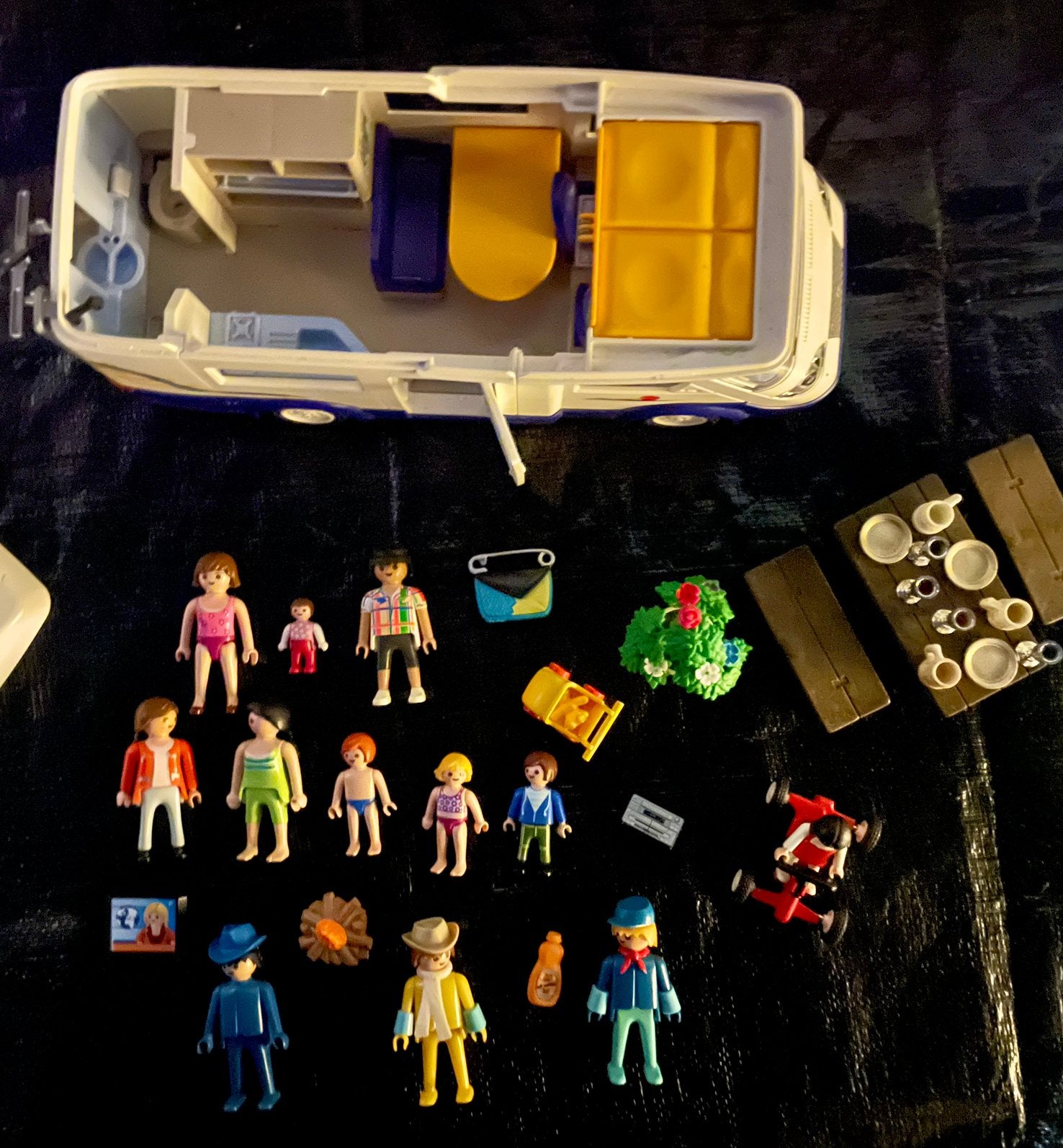 • Playmobil Grote Familie Camper (6671) + Véél Extra, Ophalen of Verzenden, Gebruikt