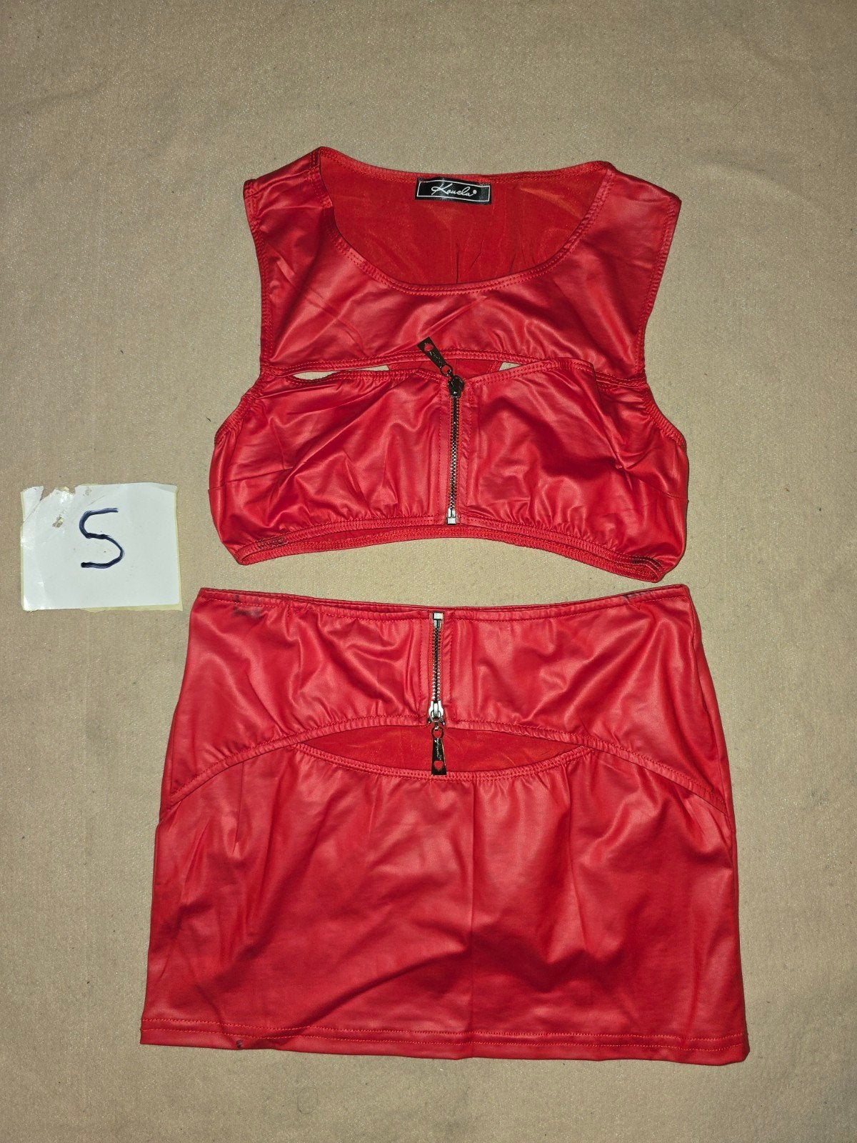 Rode leren crop top en rok set - Maat S, Kleding | Dames, Rokken, Verzenden, Nieuw, Onbekend, Maat 36 (S)