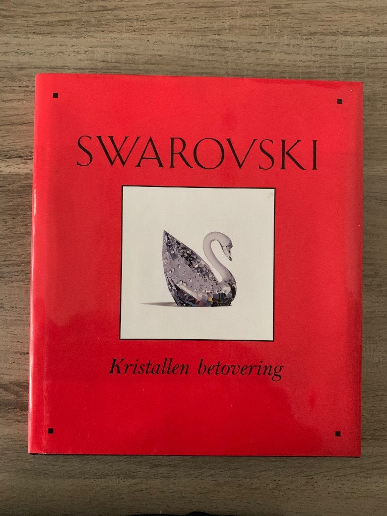 Swarovski boek - Kristallen betovering, Ophalen of Verzenden, Nieuw, Overige typen