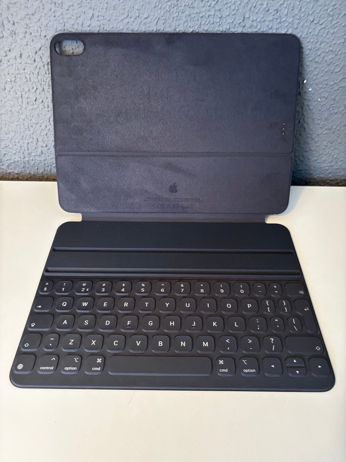 Apple Smart Keyboard Folio voor iPad, Computers en Software, Ophalen, Zo goed als nieuw, 11 inch, Bescherming voor- en achterkant