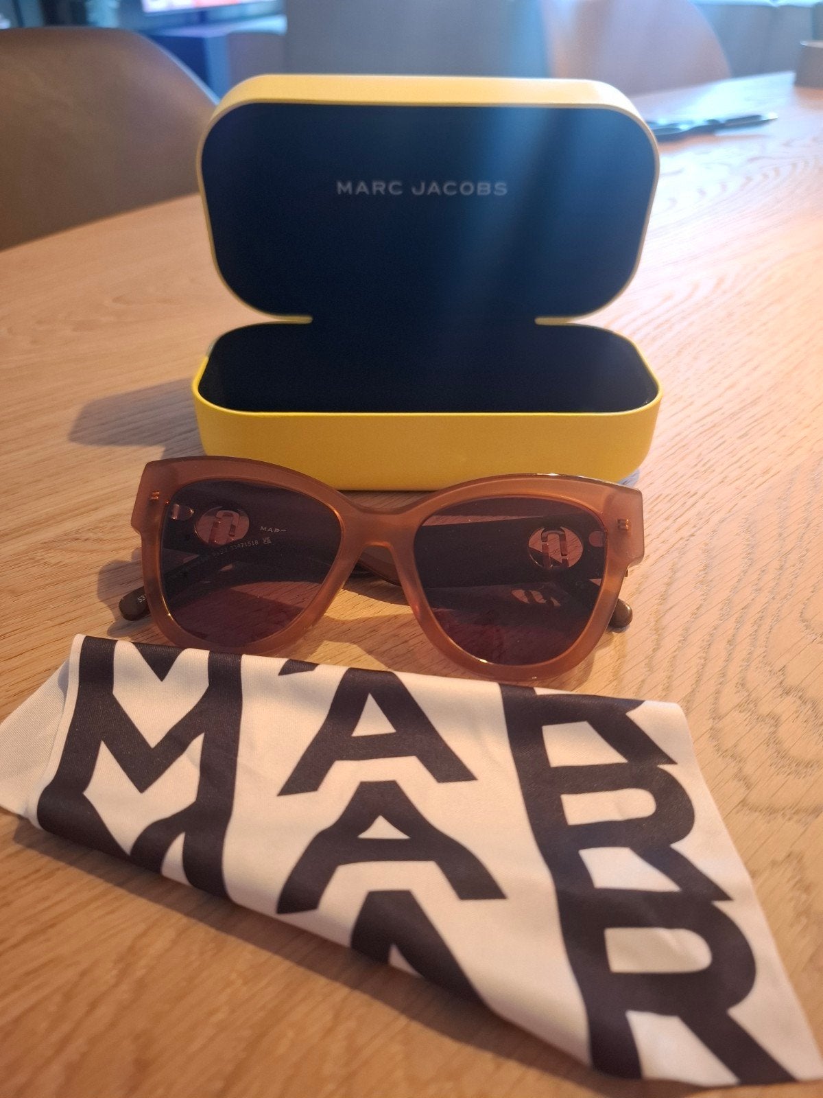 Marc Jacobs zonnebril nieuw, Ophalen of Verzenden, Nieuw, Overige merken