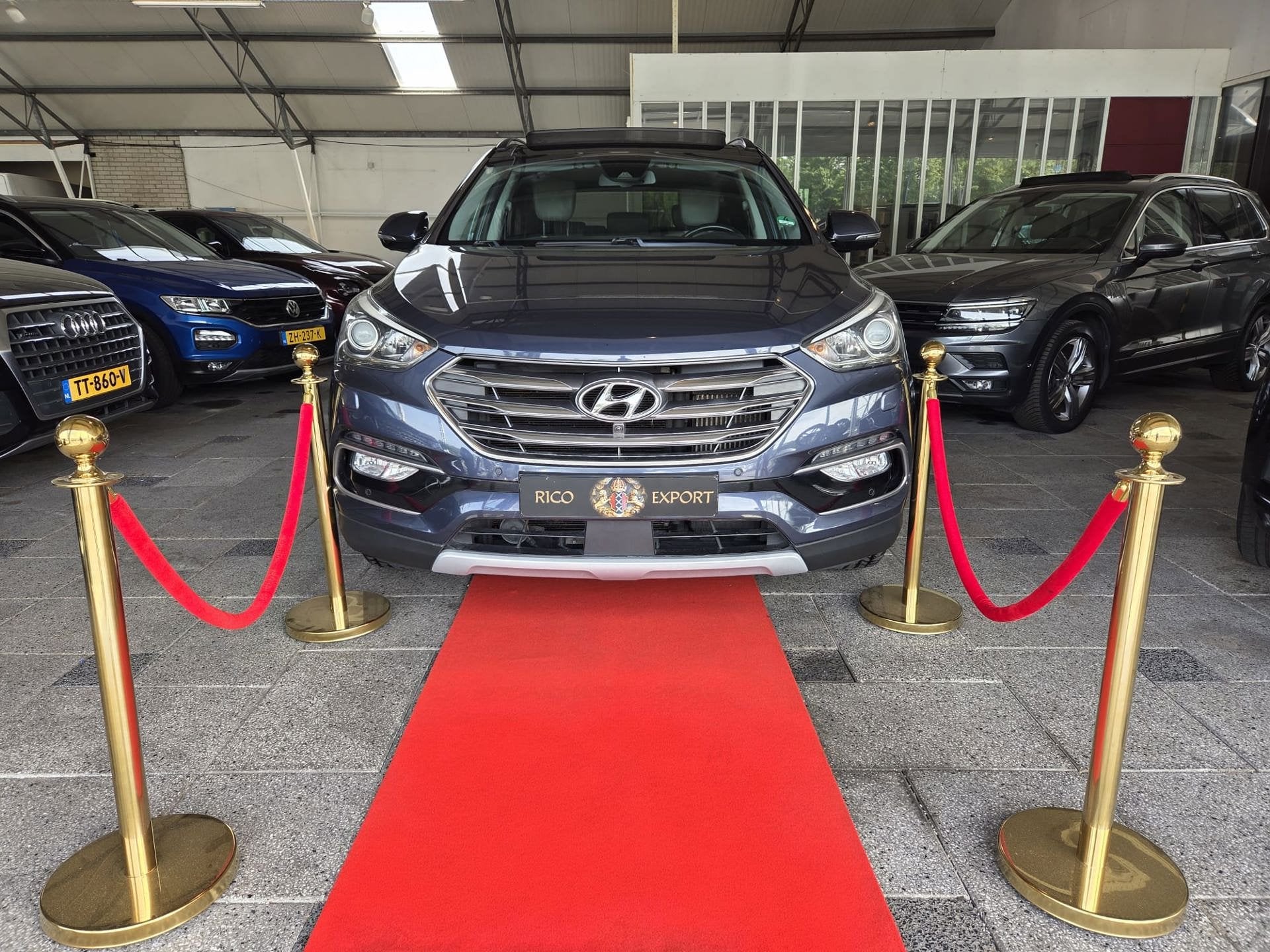 Hyundai Santa Fe 2.2 crDI 4X4 PANO+ AUTOMAAT FULL!, Auto's, Hyundai, Automaat, Gebruikt, Euro 6, 2000 kg
