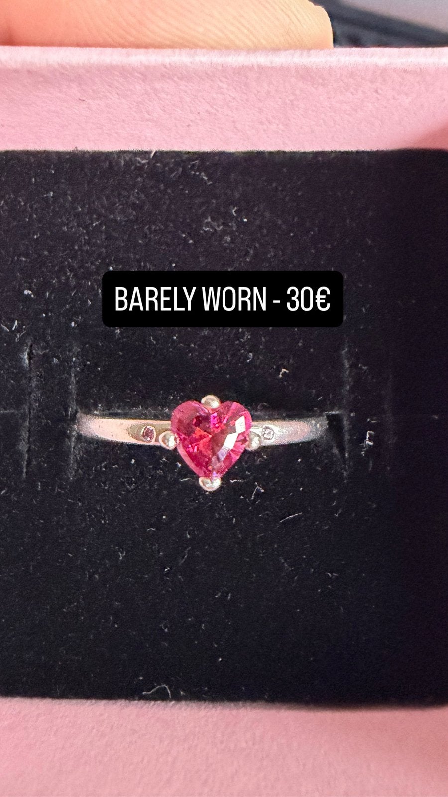 Pandora Ring, Ophalen of Verzenden, Zo goed als nieuw, 17 tot 18, Met edelsteen