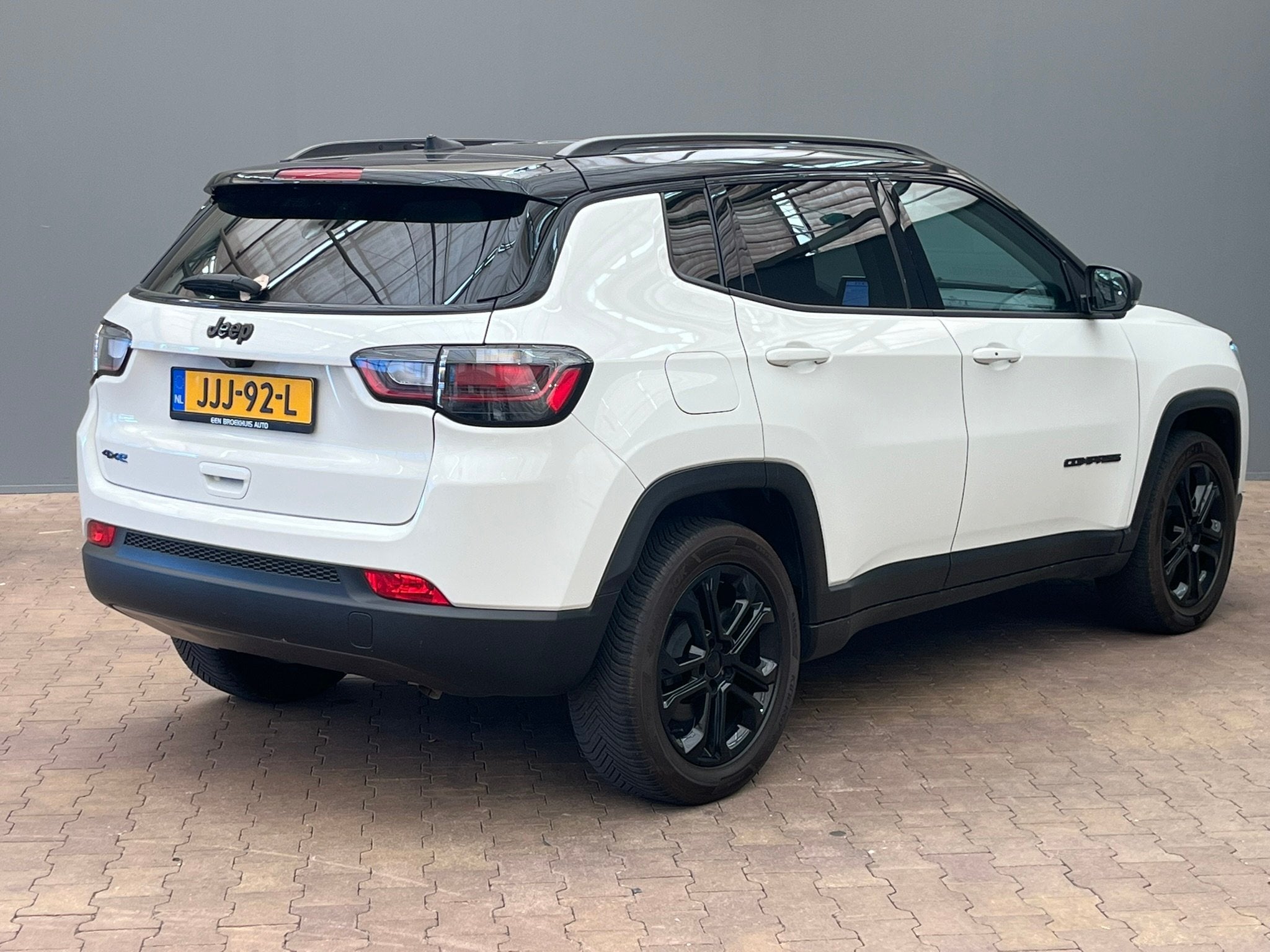 Jeep Compass 4xe 240 PLUG-IN HYBRID UPLAND AUTOMAAT, Auto's, Automaat, 12 maanden, Gebruikt, Overige carrosserieën