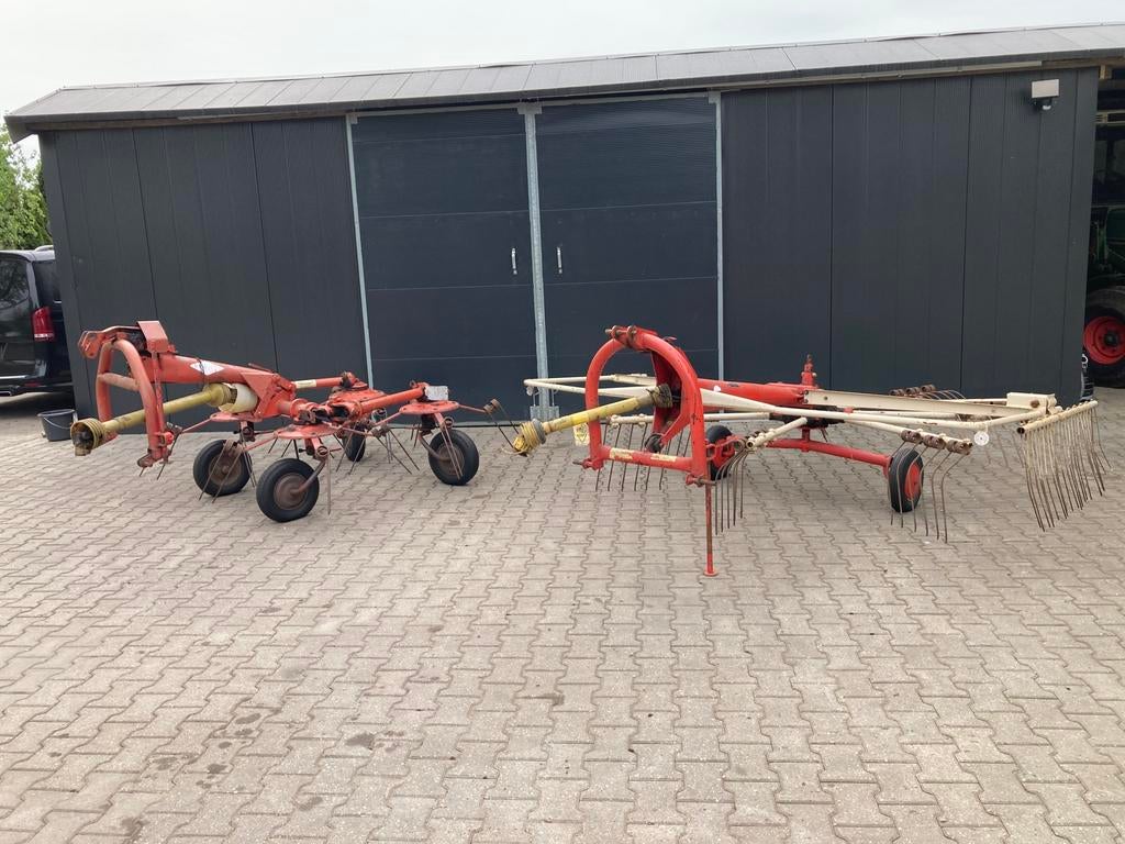 Kuhn schudder en hark zwadhark hooischudder, Ophalen, Weidebouw