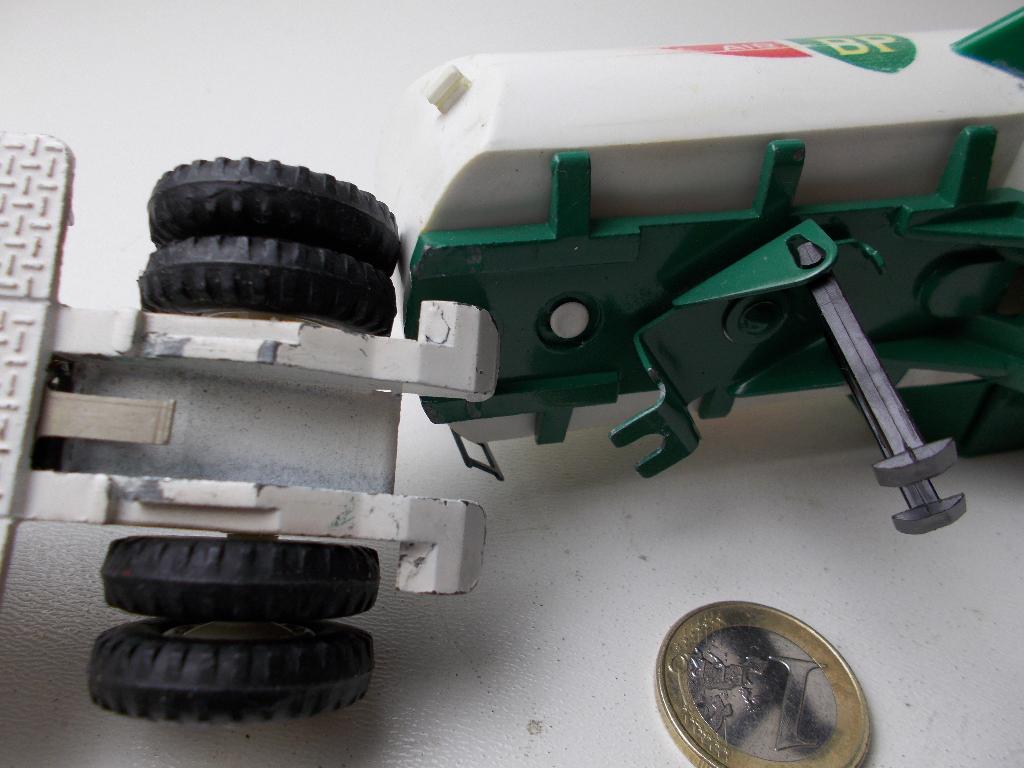 1963 Dinky Supertoys 887 TRACTEUR UNIC AIR BP TANKER I.g.st., Hobby en Vrije tijd, Modelauto's | 1:43, Ophalen of Verzenden, Zo goed als nieuw