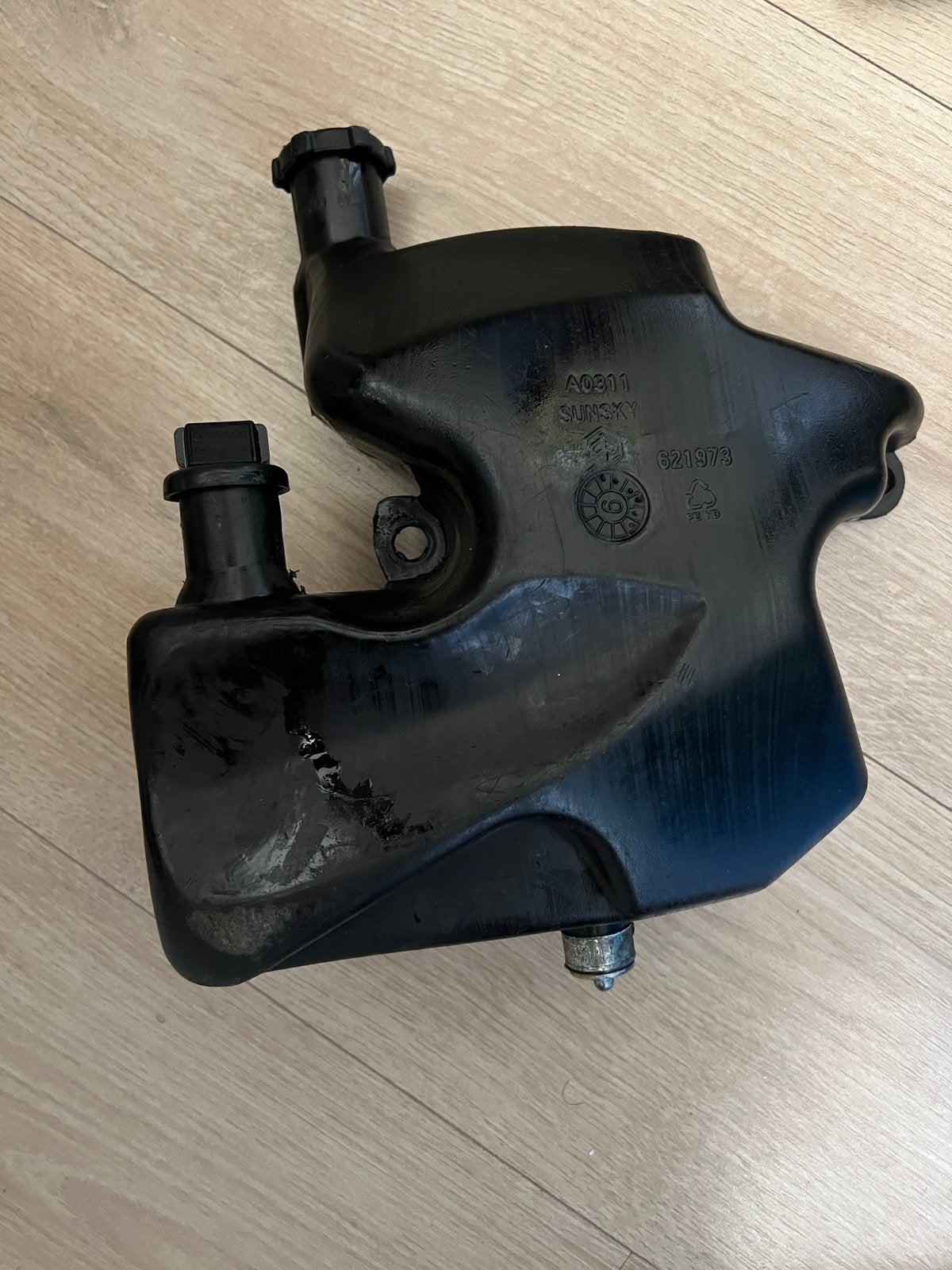 Piaggio zip olie tank, Ophalen