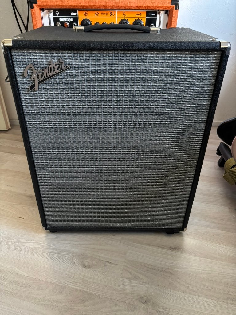Fender Rumble 200, Ophalen, Zo goed als nieuw, Basgitaar, 100 watt of meer