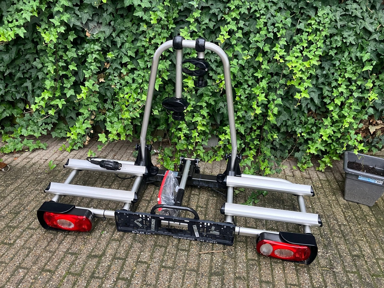 Uebler Fietsendrager voor 2 elektrische fietsen, Ophalen, Gebruikt, 2 fietsen, Trekhaakdrager