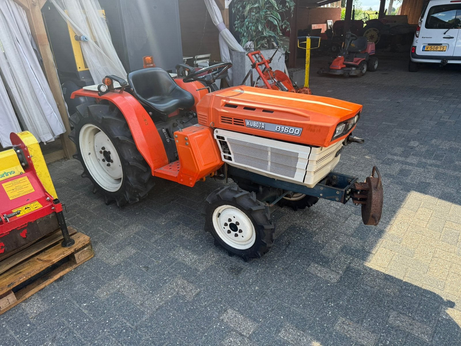 kubota b1600 trekker / traktor / tractor, Overige merken, Gebruikt, Tot 2500, Ophalen of Verzenden
