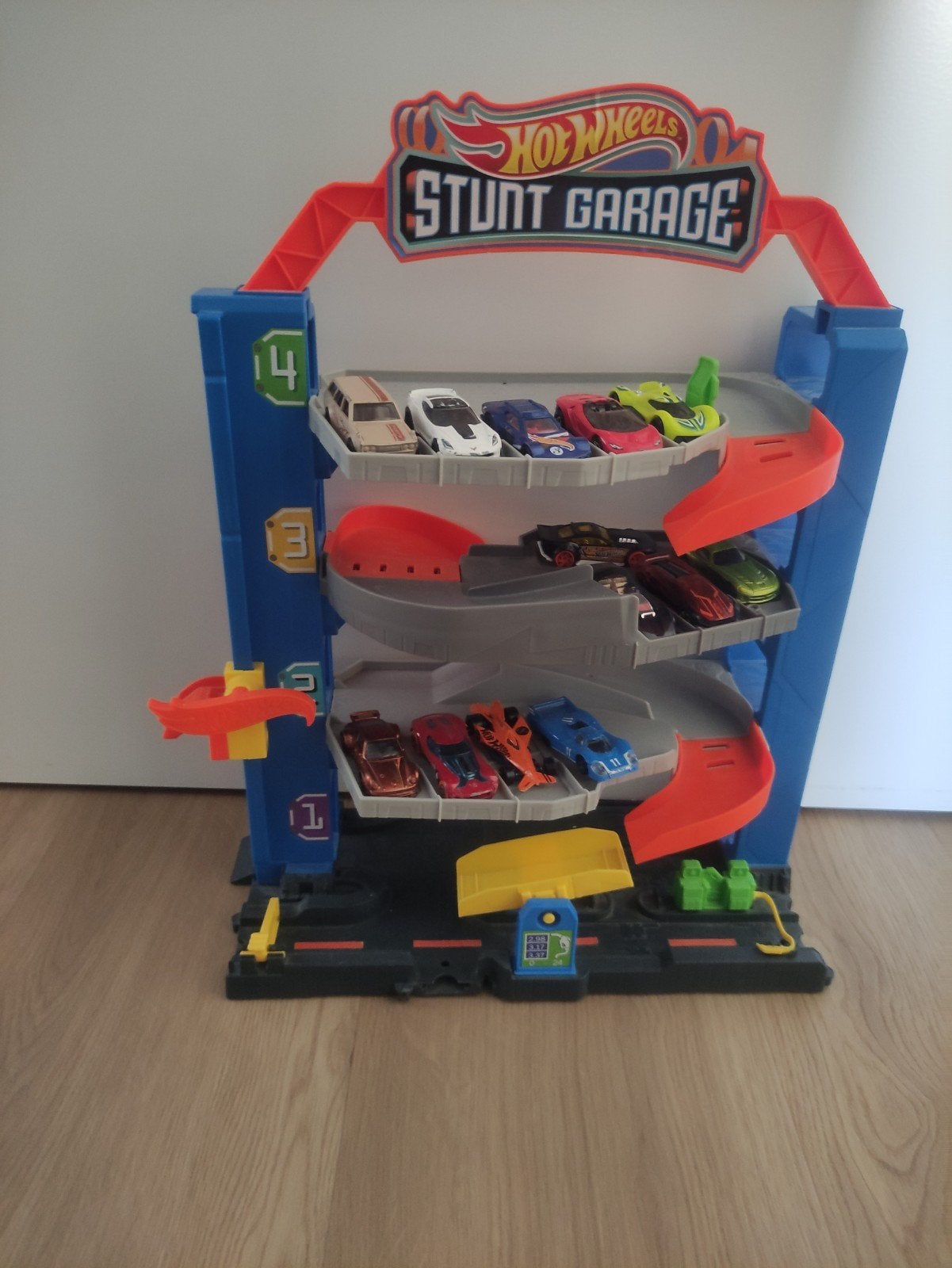 Hot Wheels autogarage met auto's, Kinderen en Baby's, Ophalen of Verzenden, Hot Wheels, Handmatig, Racebaan