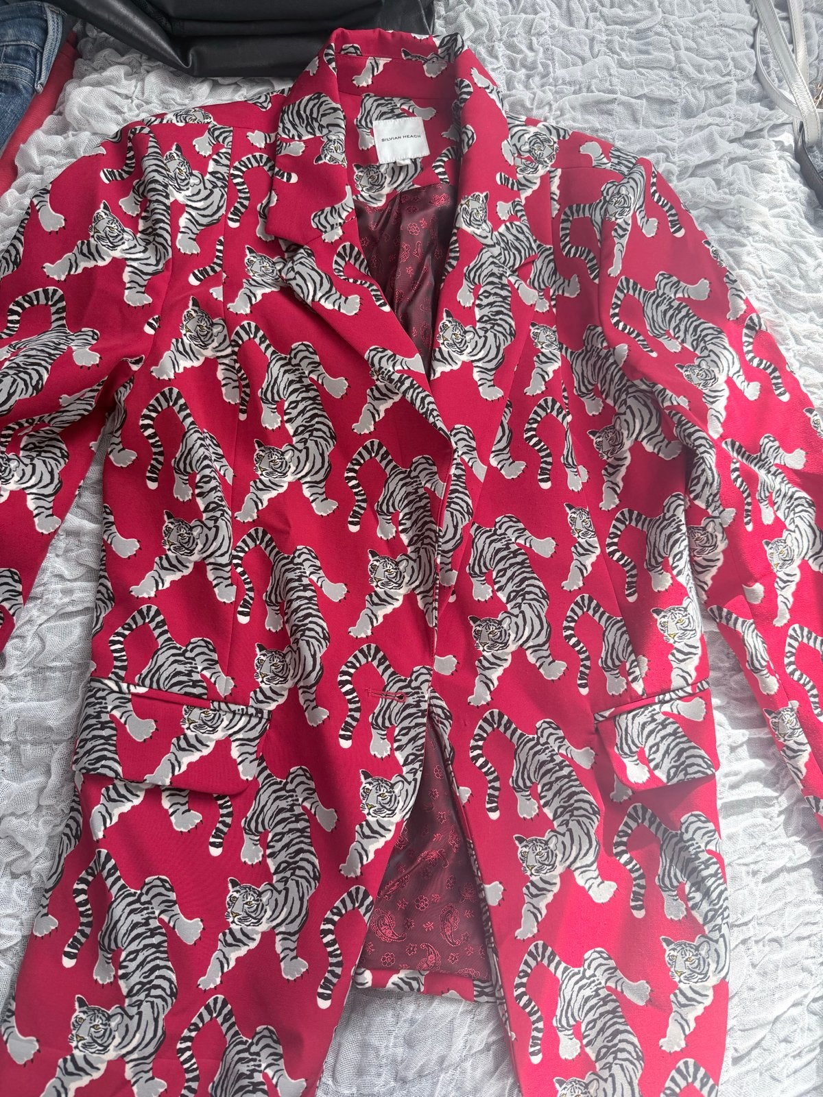 Rode blazer met tijgerprint - Zo goed als nieuw, Kleding | Dames, Maat 38/40 (M), Ophalen of Verzenden, Zo goed als nieuw, Jasje