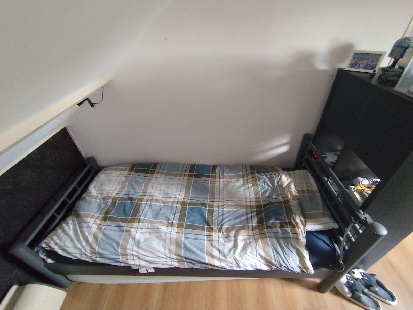 Bed 210 lang met nieuwe lattenbodem, Ophalen, 90 cm, Eenpersoons, 210 cm