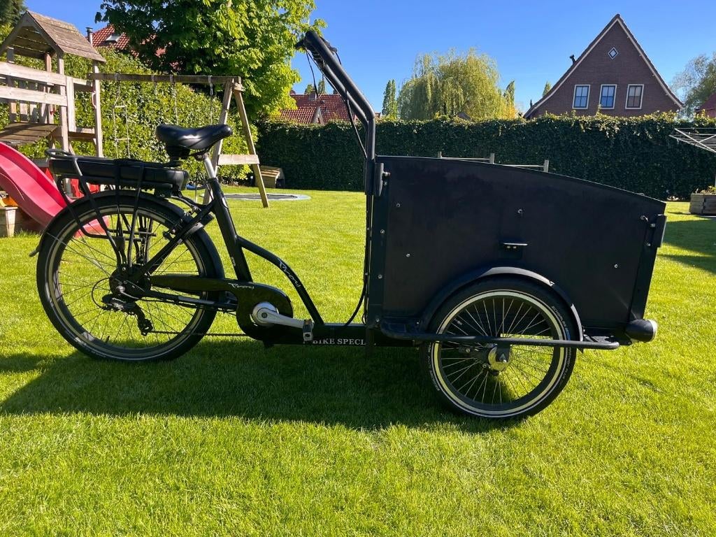 Elektrische bakfiets (Troy, zwart, 481 Watt), Fietsen en Brommers, Fietsen | Bakfietsen, 4 kinderen of meer, Gebruikt, Huif, Ophalen