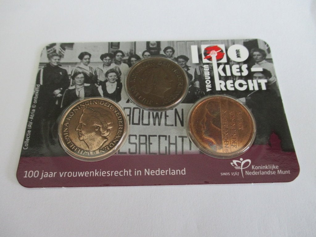 Coincard 100 jaar Vrouwenkiesrecht 2019, Ophalen of Verzenden, Koningin Beatrix, Euro's, Setje