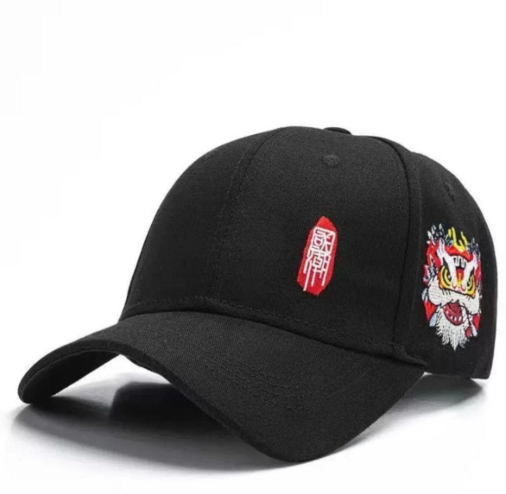 Zwarte cap met Oosters leeuwendansborduursel 49–58cm – nieuw, Kleding | Heren, Ophalen of Verzenden, Nieuw, 58 of 59 cm (L, 7¼ of ⅜ inch)