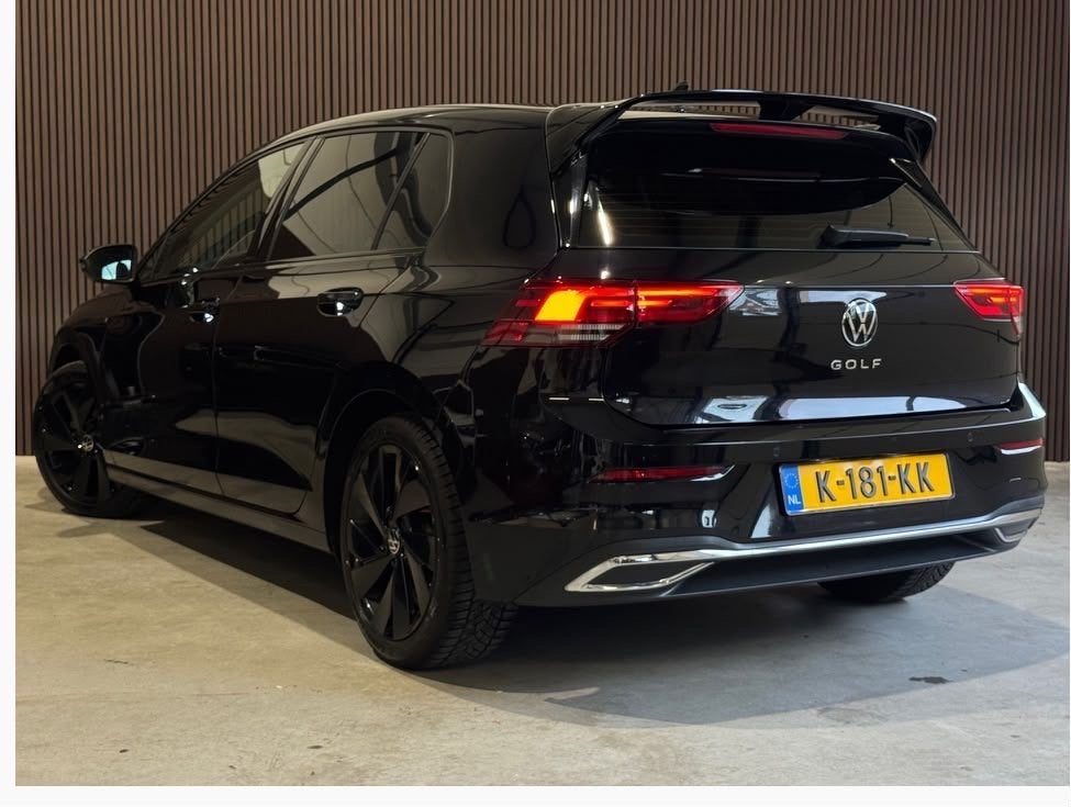 Volkswagen Golf R Line 1.5 Etsi 150pk 7-DSG 2021 Zwart, Auto's, 1498 cc, 680 kg, 4 cilinders, Zwart