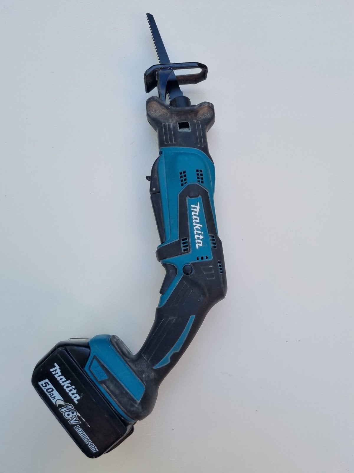 Makita DJR183 Reciprozaag 18V (exclusief accu), Doe-het-zelf en Verbouw, Gebruikt, 70 mm of meer, 600 tot 1200 watt, Ophalen of Verzenden