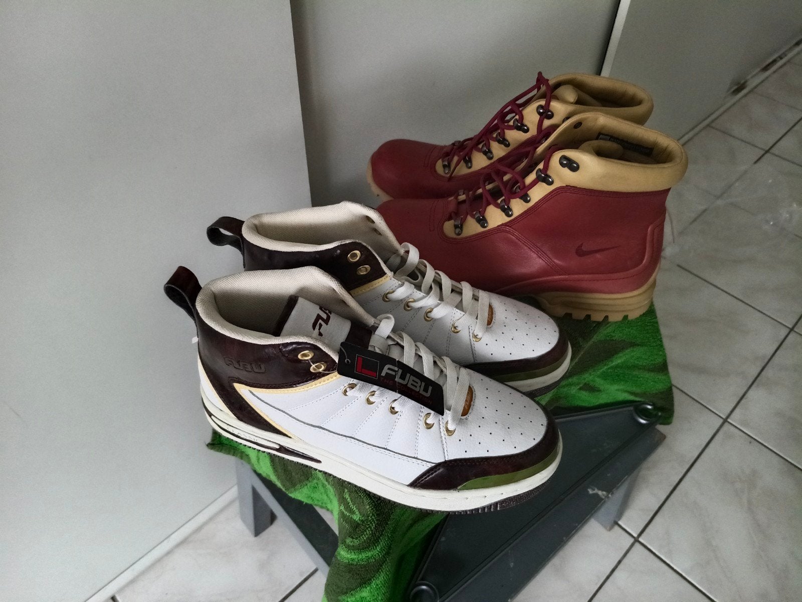 Fubu sneakers wit/bruin - Maat 42, Ophalen, Wit, Nieuw, Sneakers of Gympen