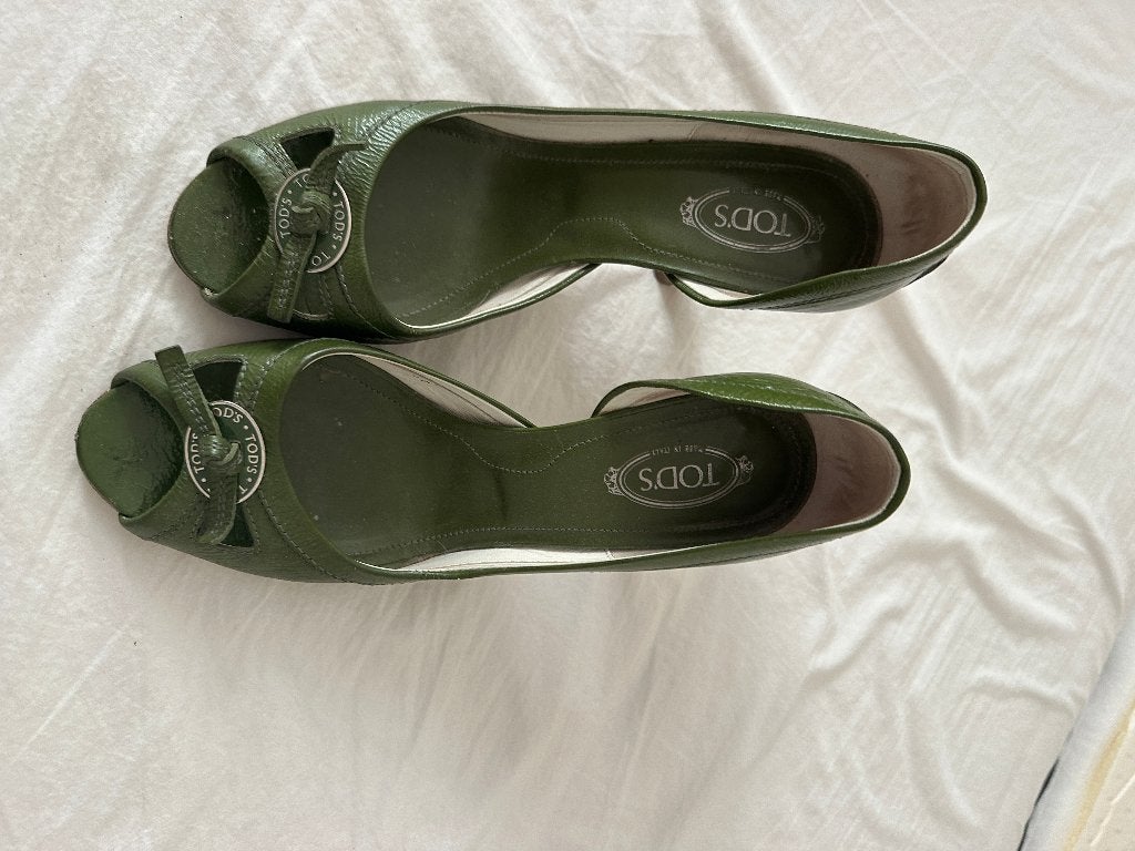 Tod’s groene leren peep-toe pumps maat 37, Pumps, Ophalen of Verzenden, Groen, Gedragen