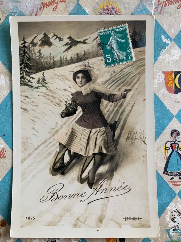 Bonne Année - dame op slee (EL), Ophalen of Verzenden, Voor 1920, Gelopen, Feest(dag)