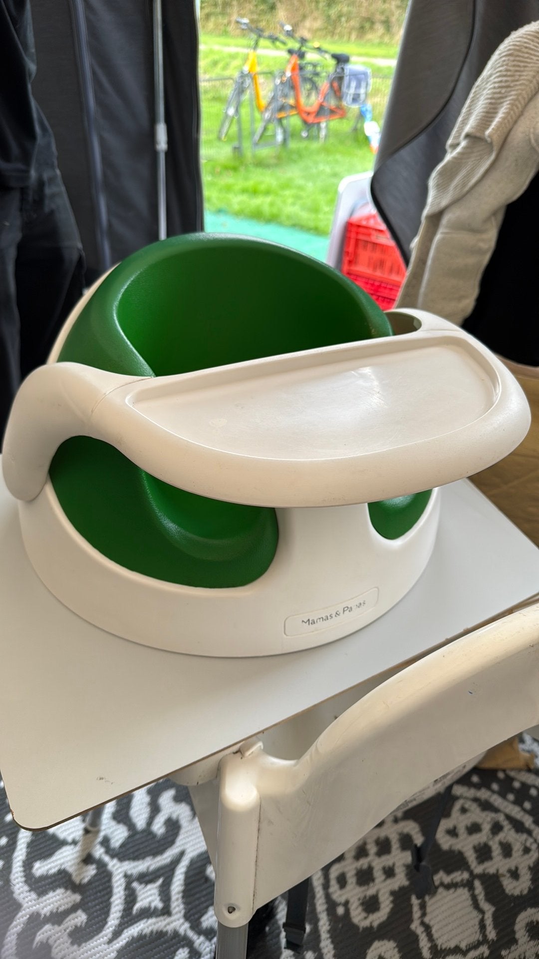 Kinderstoel voor op de bank, Kinderen en Baby's, Ophalen, Gebruikt, Overige typen, Afneembaar eetblad