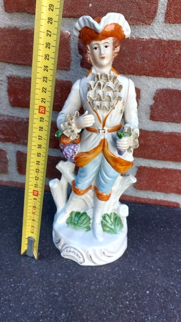 Beeld Man Porselein 29 cm hoog, Ophalen of Verzenden, Zo goed als nieuw, Mens