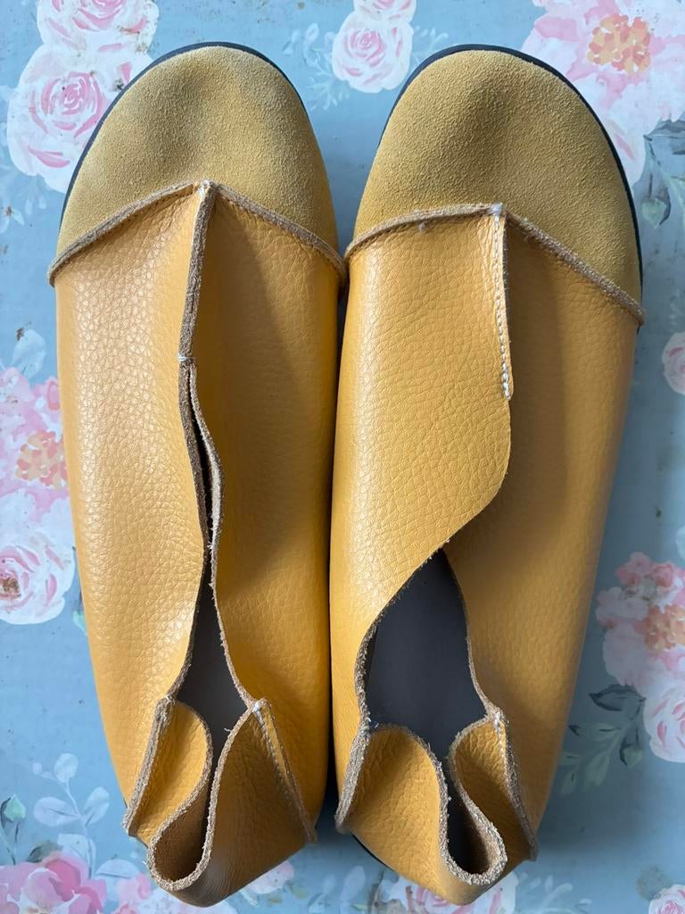 Zomerschoenen platte zool geel slippers Nieuw maat 40, Instappers, Geel, Nieuw, Ophalen of Verzenden