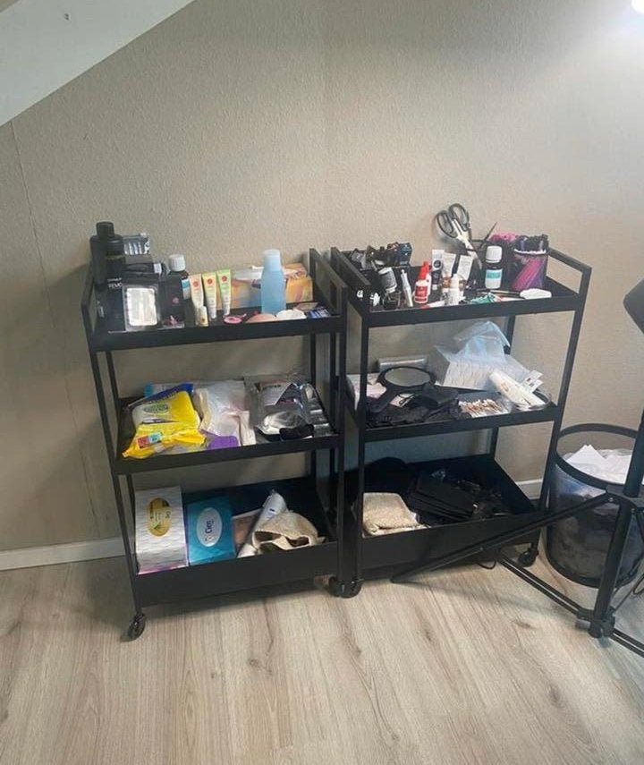 Set van 2 zwarte metalen opbergkarren met wielen. IKEA merk, Ophalen, Gebruikt