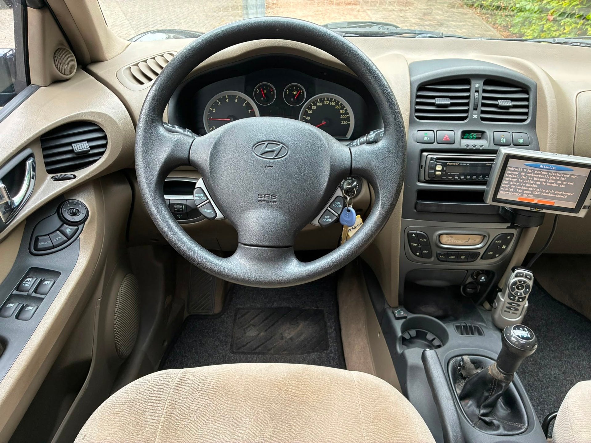 Hyundai Santa Fe 2.0i 16V LPG I Cruise Control I Navigatie, Auto's, Voorwielaandrijving, Gebruikt, 4 cilinders, 2000 kg