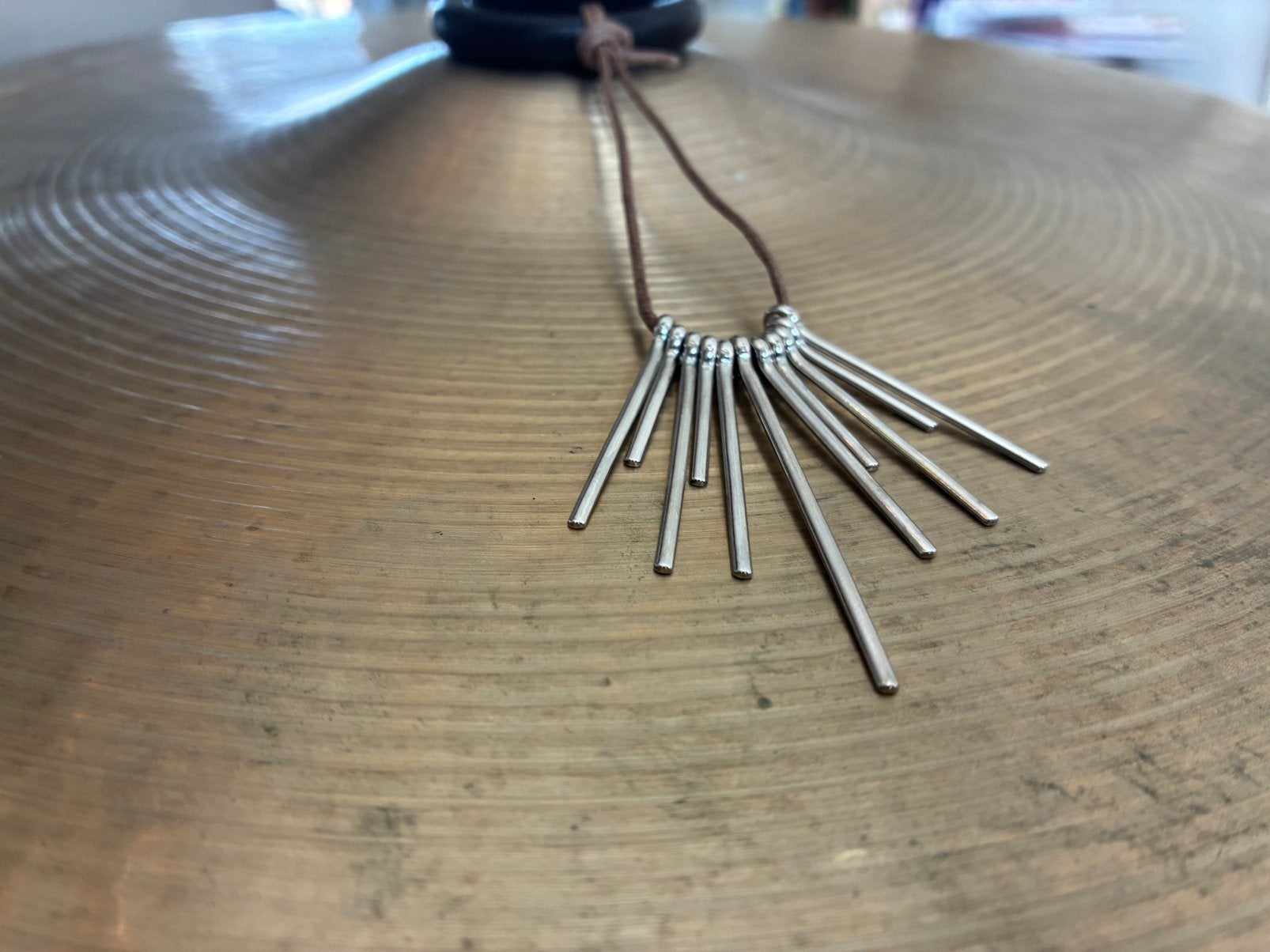 Sizzle Effect Hanger voor Ride of Crash Bekkens, Muziek en Instrumenten, Percussie, Gebruikt, Melodische percussie, Verzenden