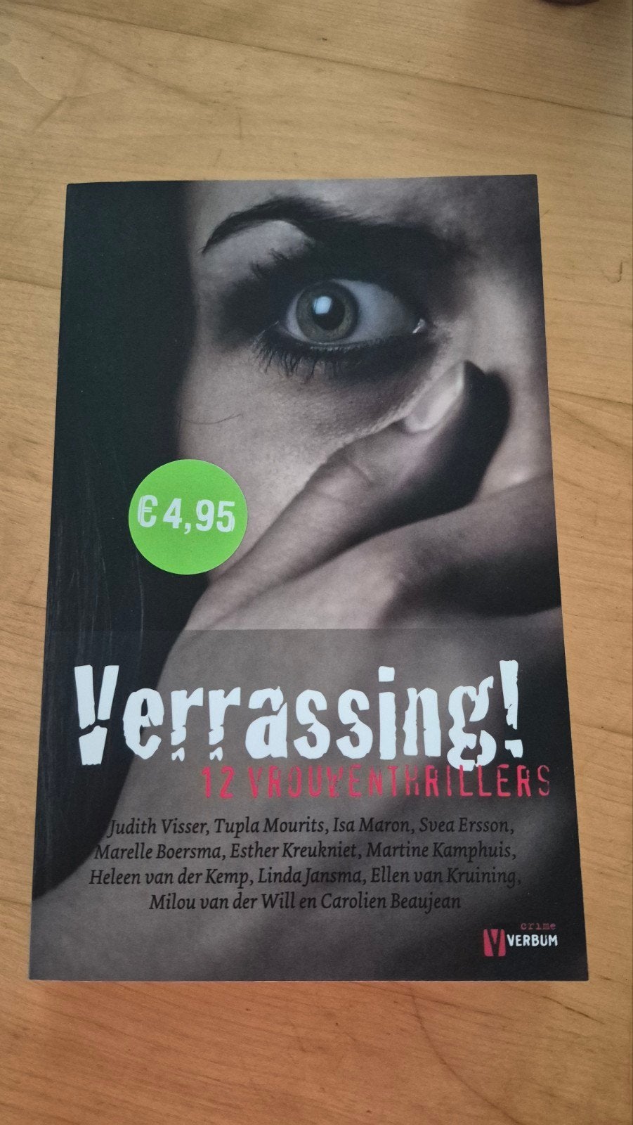Verrassing! 12 Vrouwenthrillers - Diverse Auteurs, Ophalen of Verzenden, Gelezen, Diverse Auteurs, Nederland