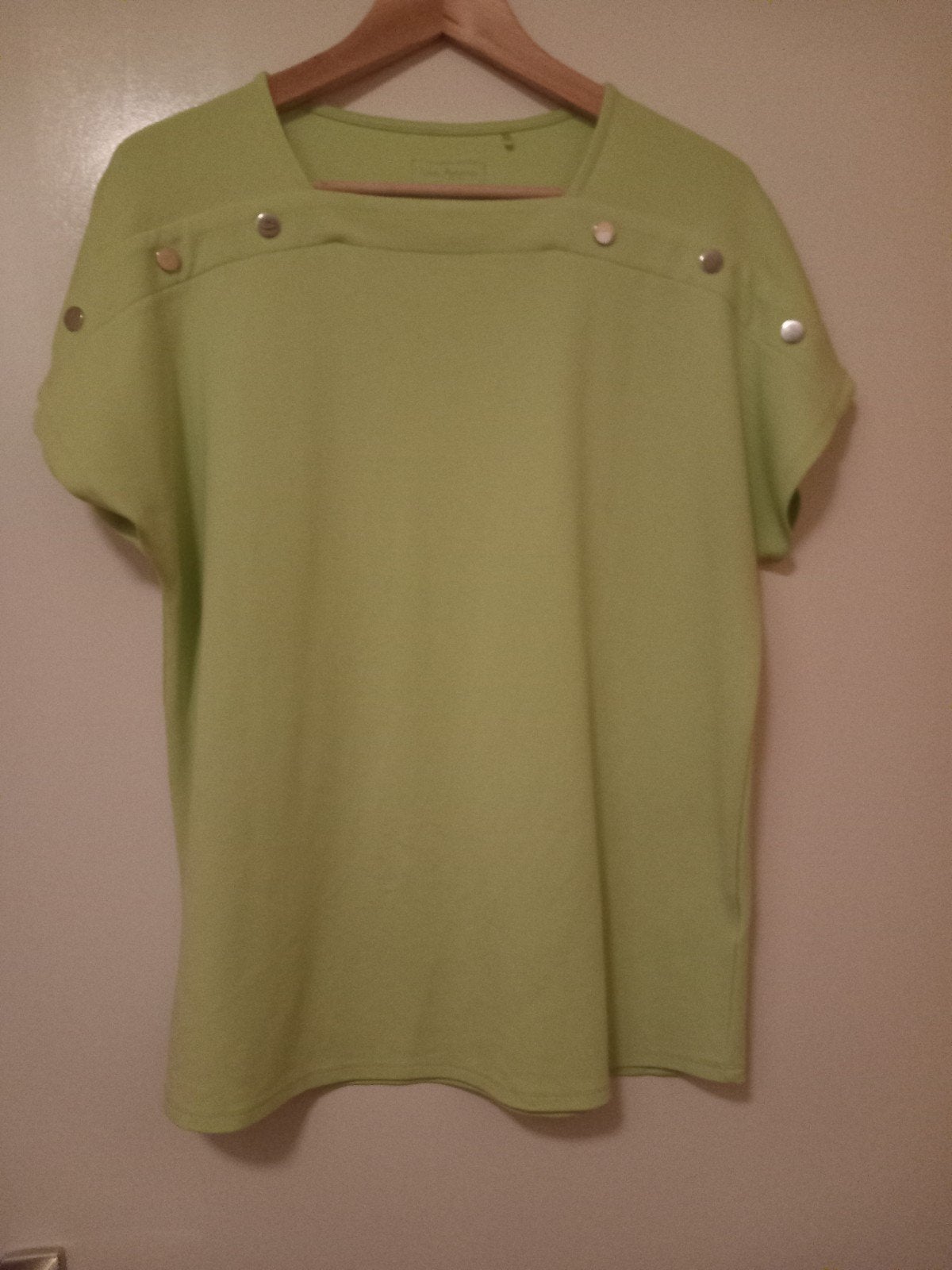 Via appia maat 40 valt ruim groen, Kleding | Dames, T-shirts, Zo goed als nieuw, Korte mouw, Groen, Ophalen