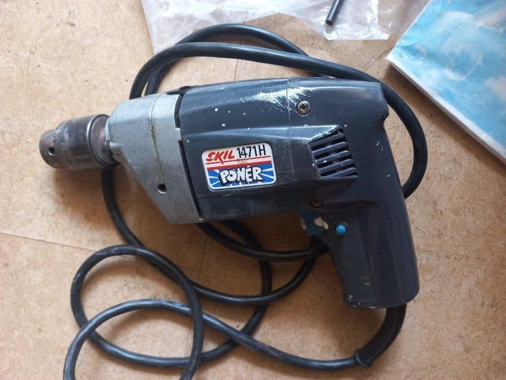 boormachine SKIL 1471H1 klopboor /normaal vari tour, Ophalen of Verzenden, Gebruikt, 400 tot 600 watt, Boormachine