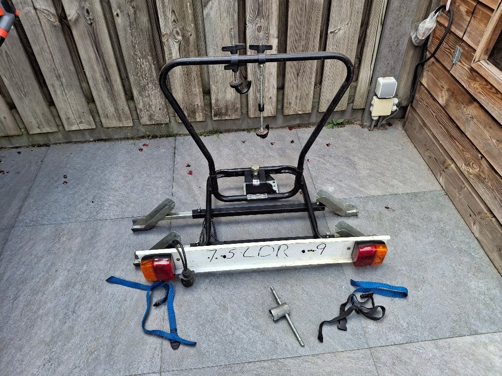 Fiets drager, Ophalen