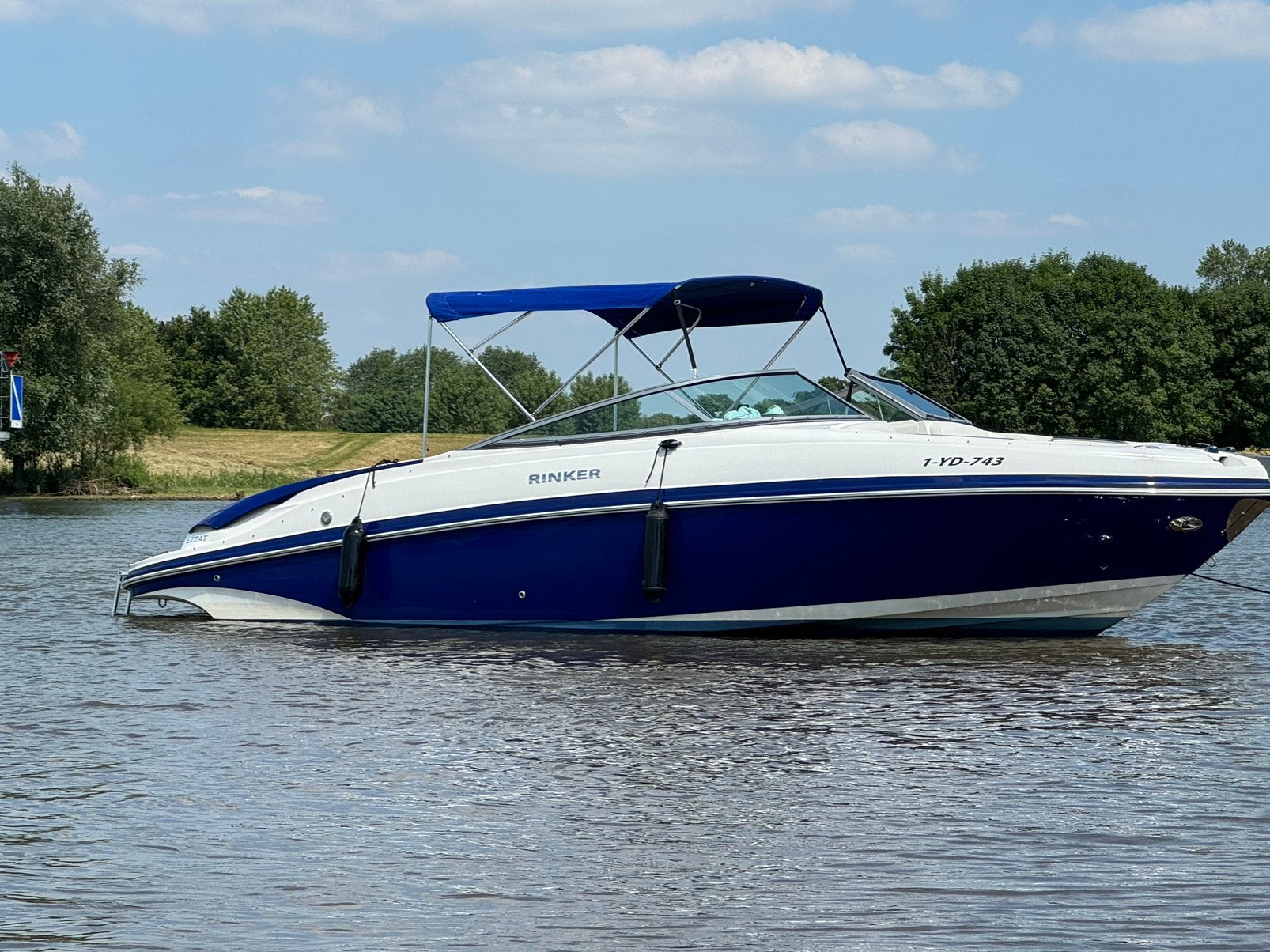 Rinker 246 BR 8.2l V8 MPI  in nieuw staat, Ophalen of Verzenden, Zo goed als nieuw