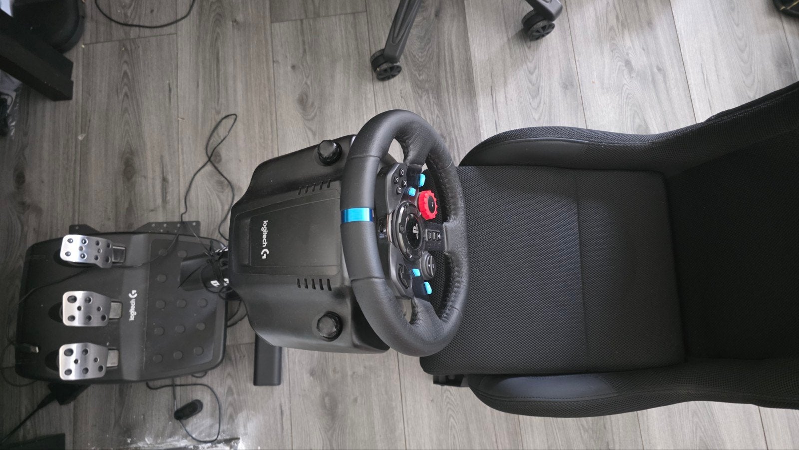 Logitech G29 racestuur met Playseat Challenge, Ophalen, Zo goed als nieuw, Stuurtje of Sportattribuut