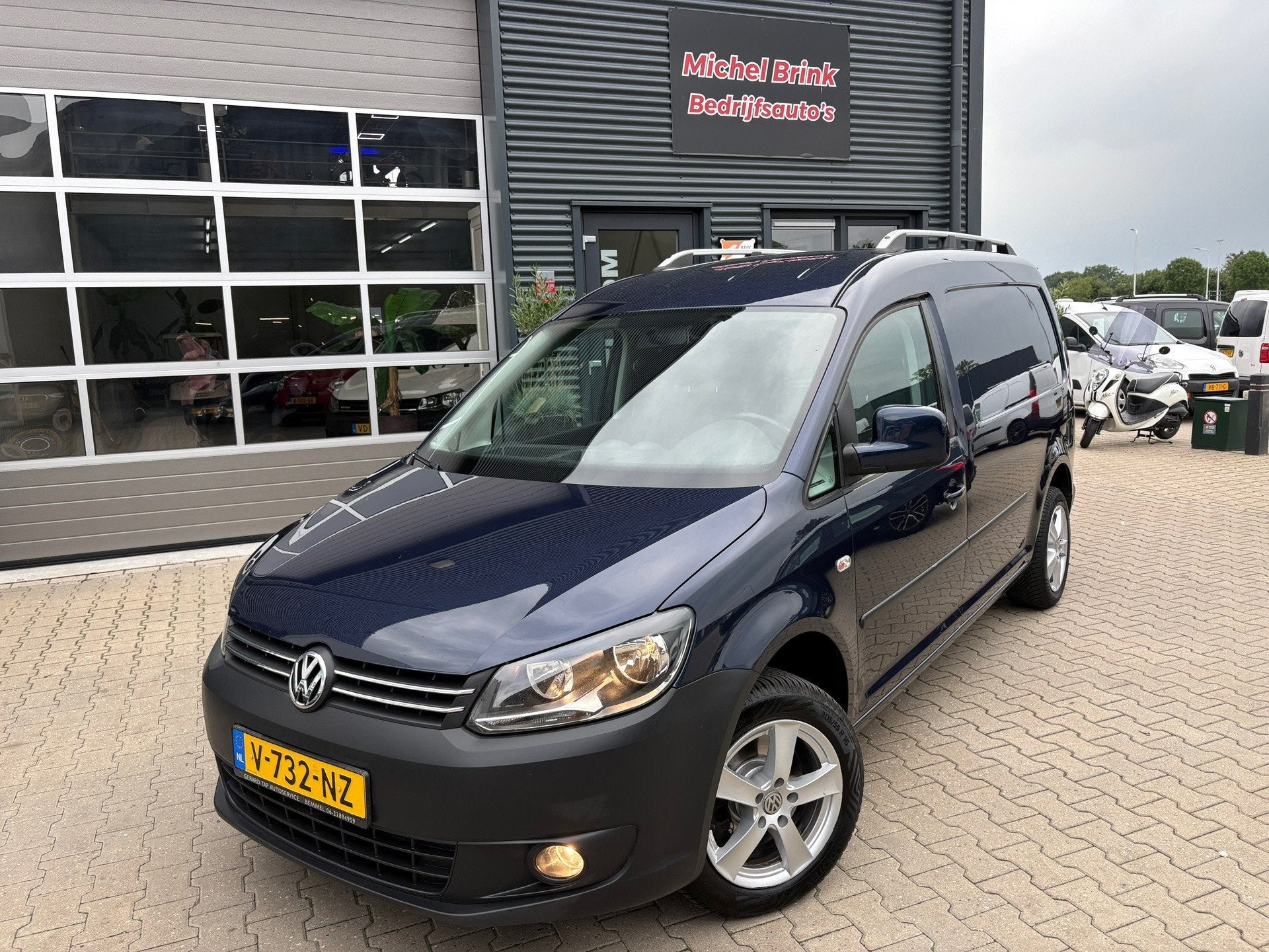 Volkswagen Caddy 2.0 TDI 140 Pk Maxi Navigatie, Voorwielaandrijving, Stof, Gebruikt, Beige