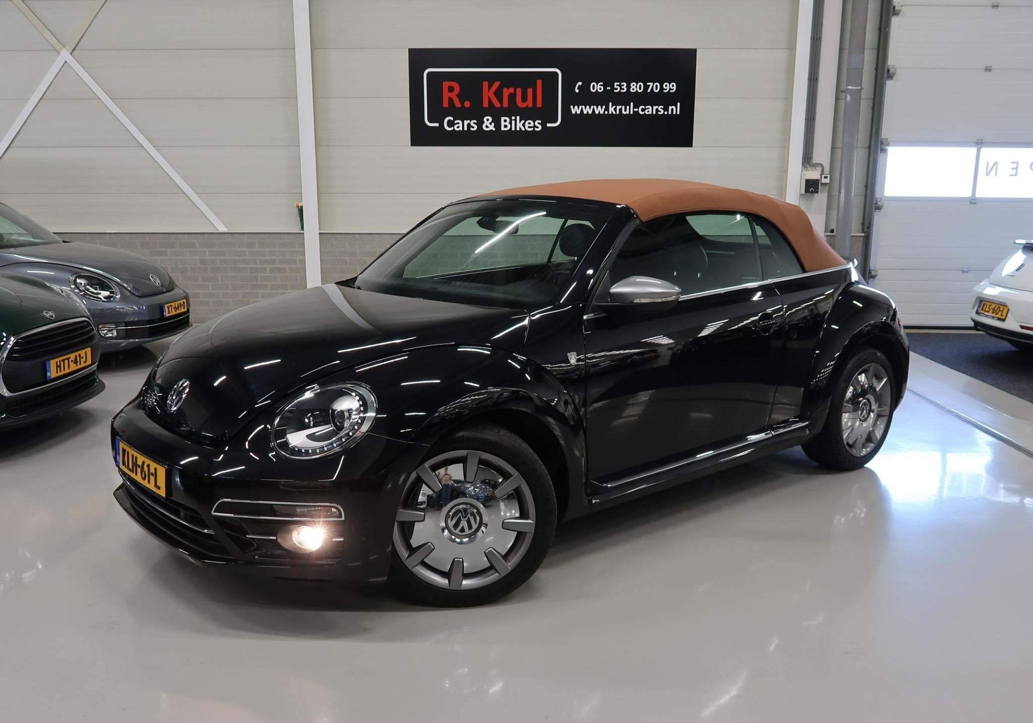 Volkswagen Beetle Cabriolet 1.4 TSI Karmann 150pk Automaat L, Auto's, Stof, Gebruikt, 4 stoelen, Zwart