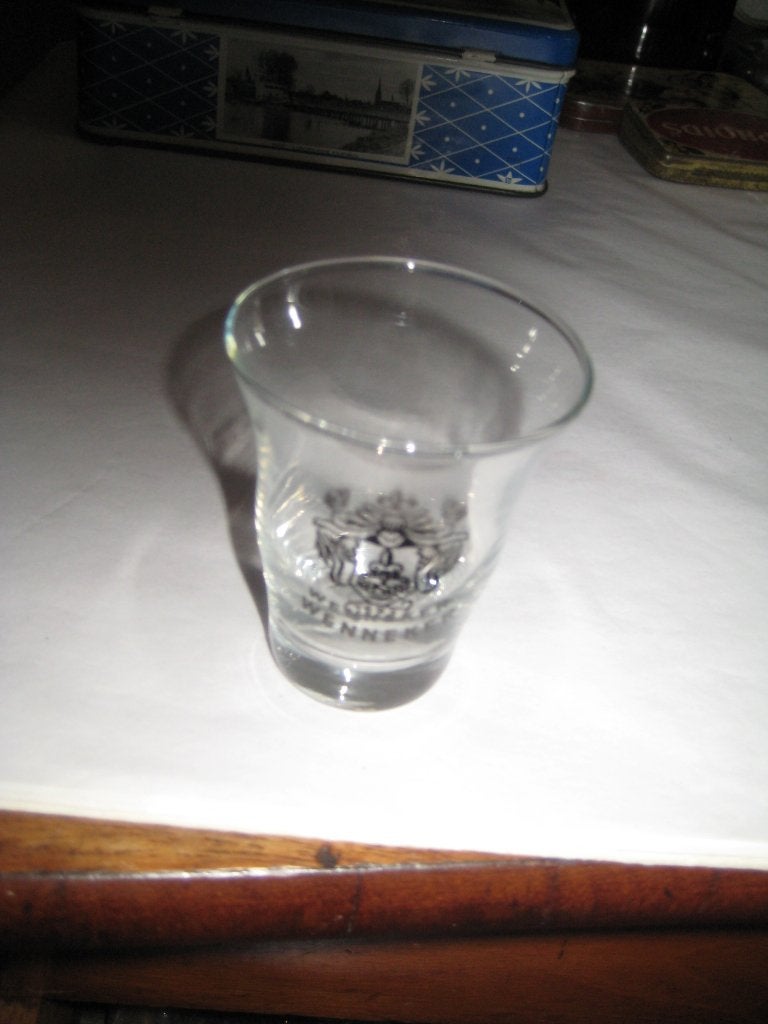 Borrelglaasje wenneker (vlgnr 8) 1693, Verzamelen, Ophalen of Verzenden, Zo goed als nieuw, Borrel- of Shotglas