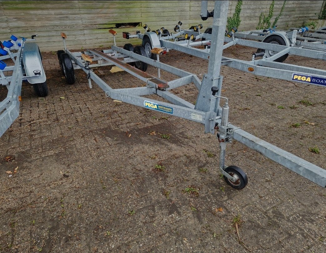 Pega tandemas stalling trailer 2000KG laden.7 mtr !!!!, Watersport en Boten, Ophalen, 1500 tot 3000 kg, 6 tot 9 meter, Overige typen