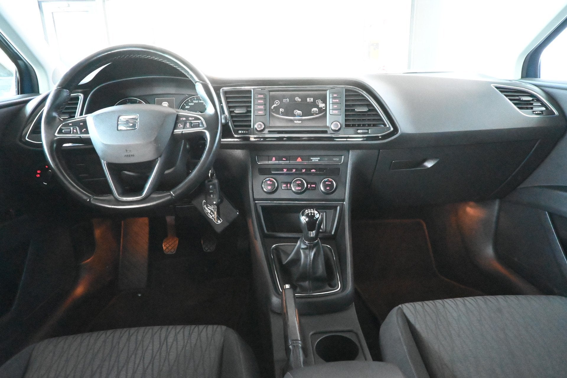 SEAT Leon ST 1.4 EcoTSI Style Connect Clima Navigatie Carpla, Auto's, Stof, Gebruikt, 4 cilinders, Origineel Nederlands