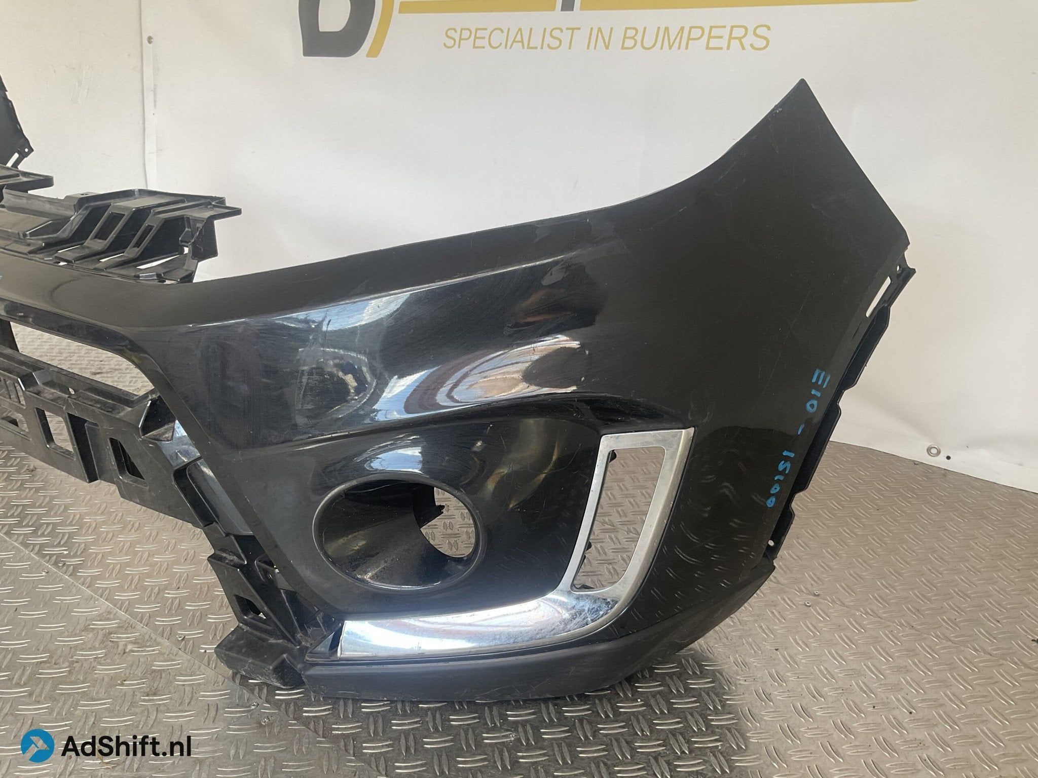 Bumper Suzuki Vitara Facelift 71711-86R Voorbumper E10-15100, Bumper